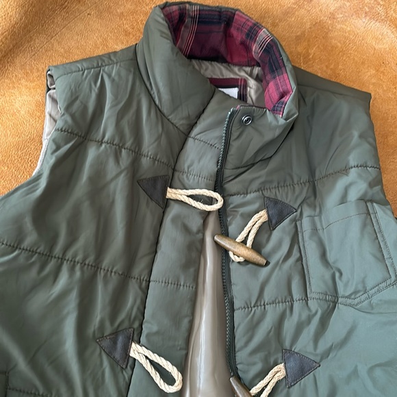 Women’s vest - Picture 1 of 3